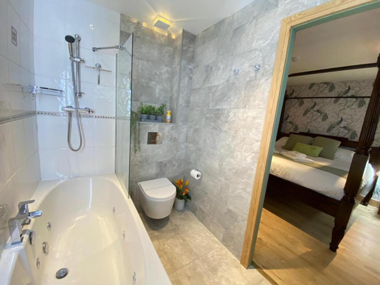 Lake District Romantic Get Away In 1 Acre Gardens Off M6 Penrith Exterior foto